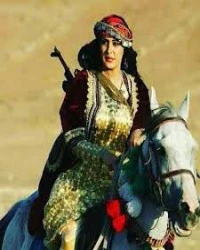  دانلود آهنگ کردی آی شیرینه و خانم هاتیووه باوانم-سما خان اینستاگرام